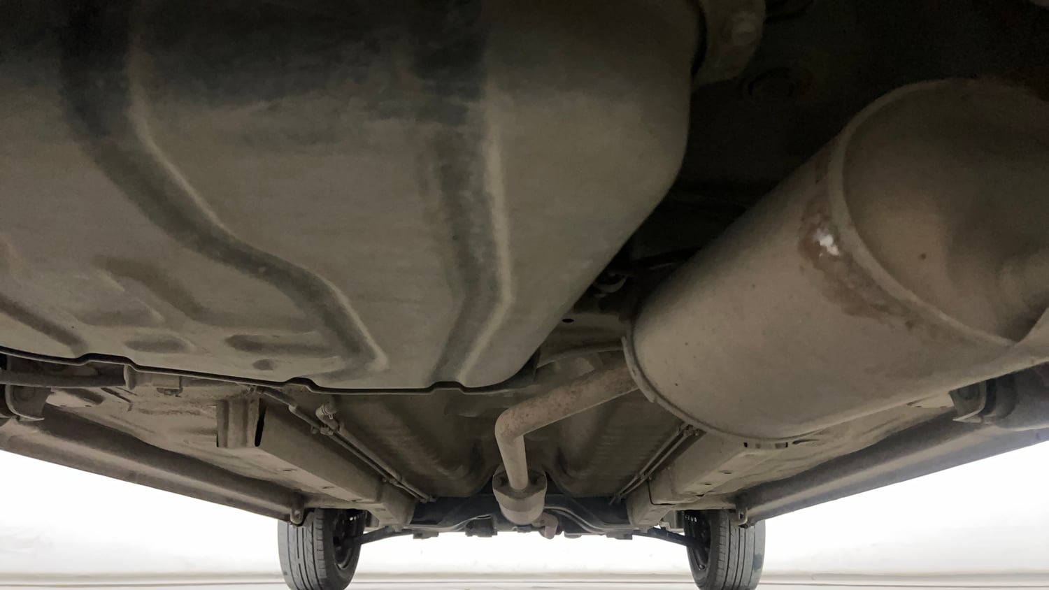 Used 2016 Maruti Suzuki Wagon R VXI Petrol Manual extra REAR UNDERBODY VIEW (TAKEN FROM REAR)