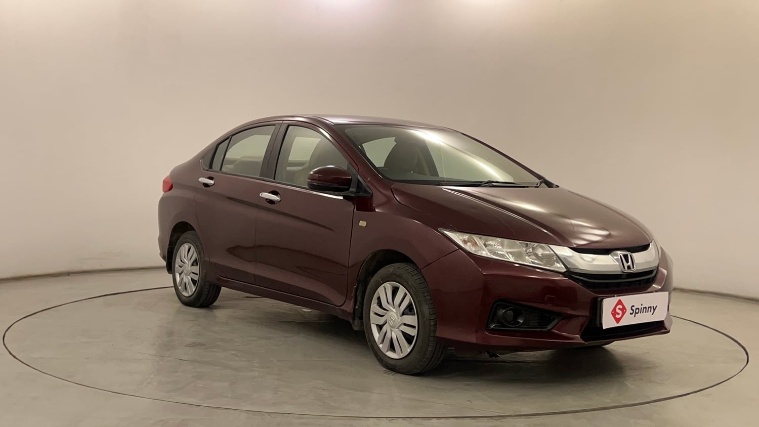 Used 2014 Honda City SV Petrol Manual exterior RIGHT FRONT CORNER VIEW