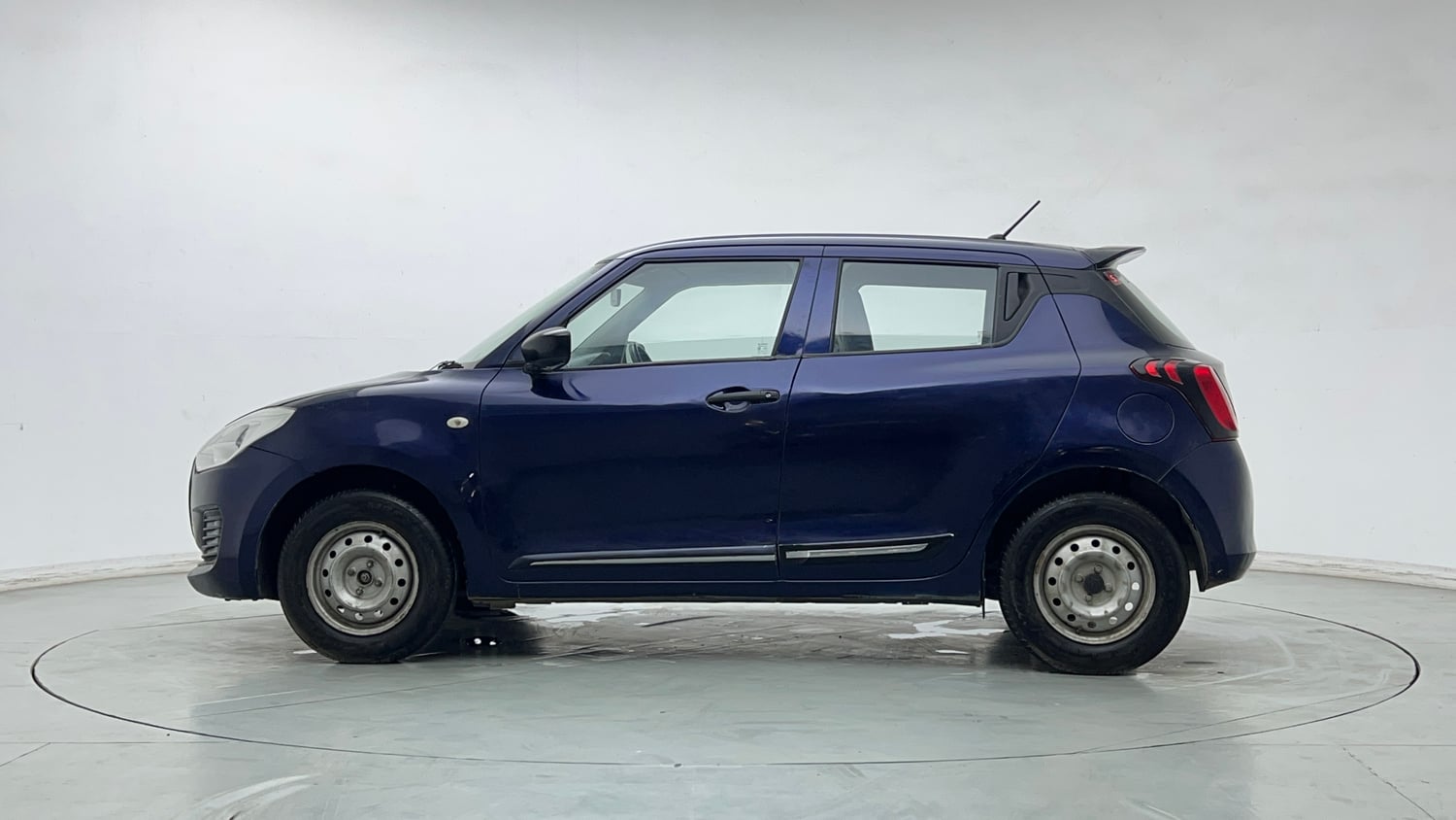 Used 2018 Maruti Suzuki Swift LXI CNG (Outside Fitted) Cng Manual exterior LEFT SIDE VIEW
