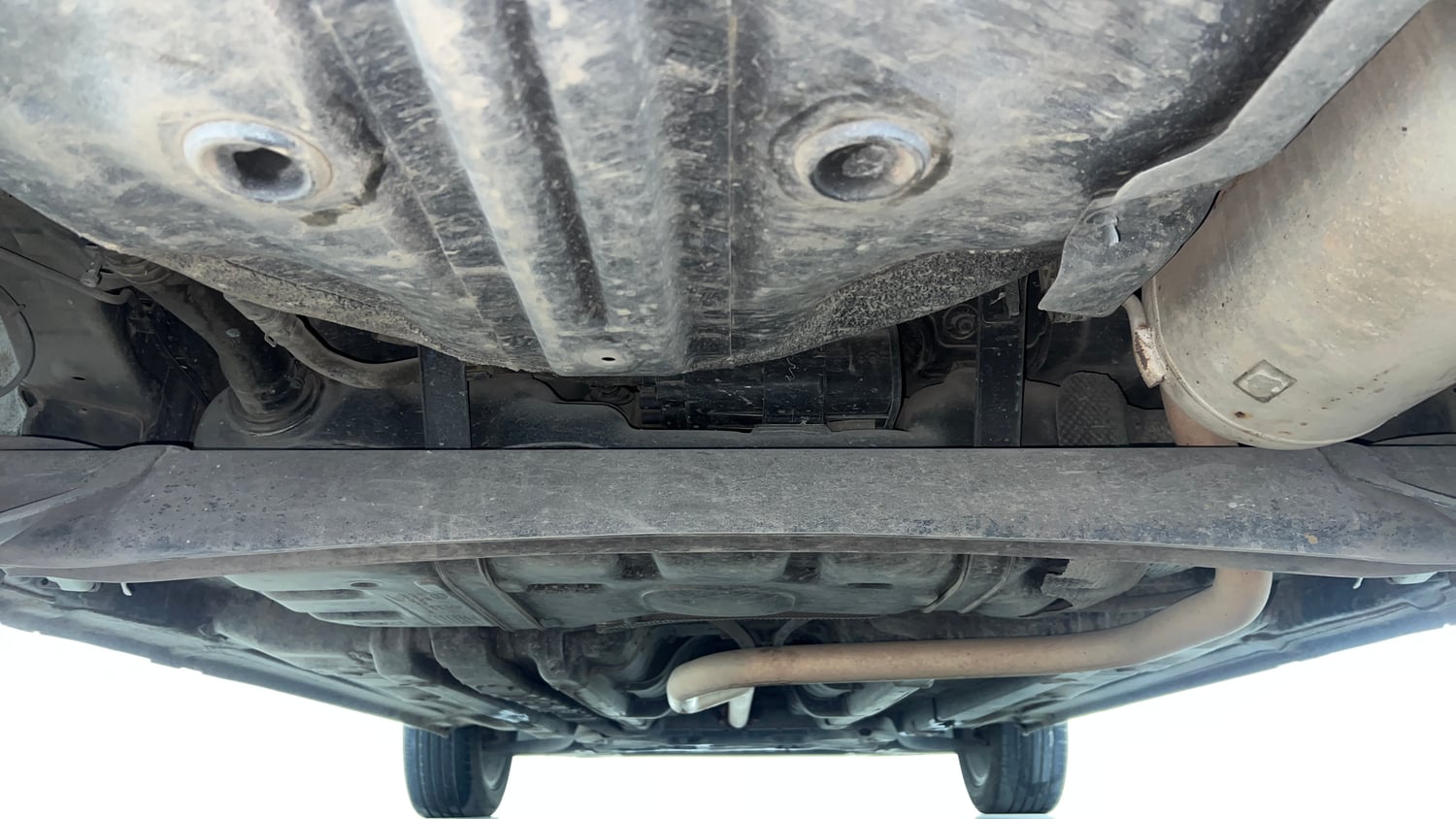 Used 2018 Hyundai Elite i20 Asta 1.2 (O) Petrol Manual extra REAR UNDERBODY VIEW (TAKEN FROM REAR)