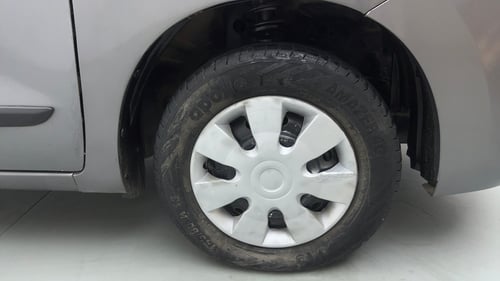 Used 2014 Maruti Suzuki Wagon R LXI CNG Cng Manual tyres RIGHT FRONT TYRE RIM VIEW