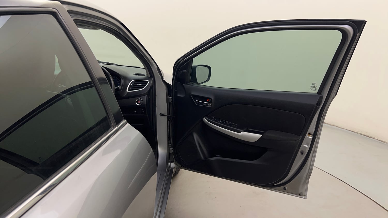 Used 2017 Maruti Suzuki Baleno Zeta 1.2 Petrol Manual interior RIGHT FRONT DOOR OPEN VIEW