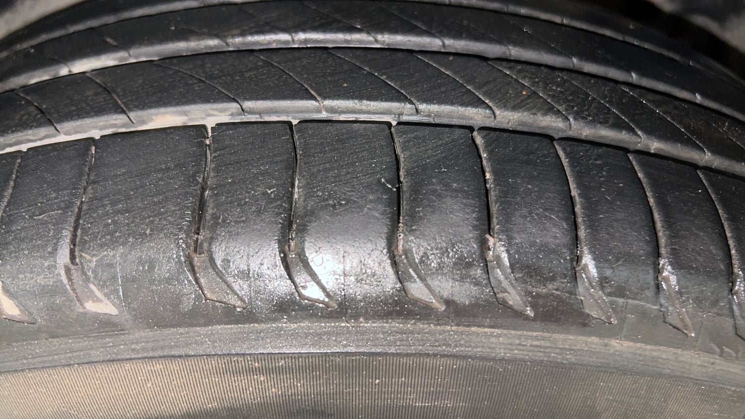 Used 2019 Kia Seltos HTX Plus AT 1.5 Diesel Diesel Automatic tyres LEFT REAR TYRE TREAD VIEW