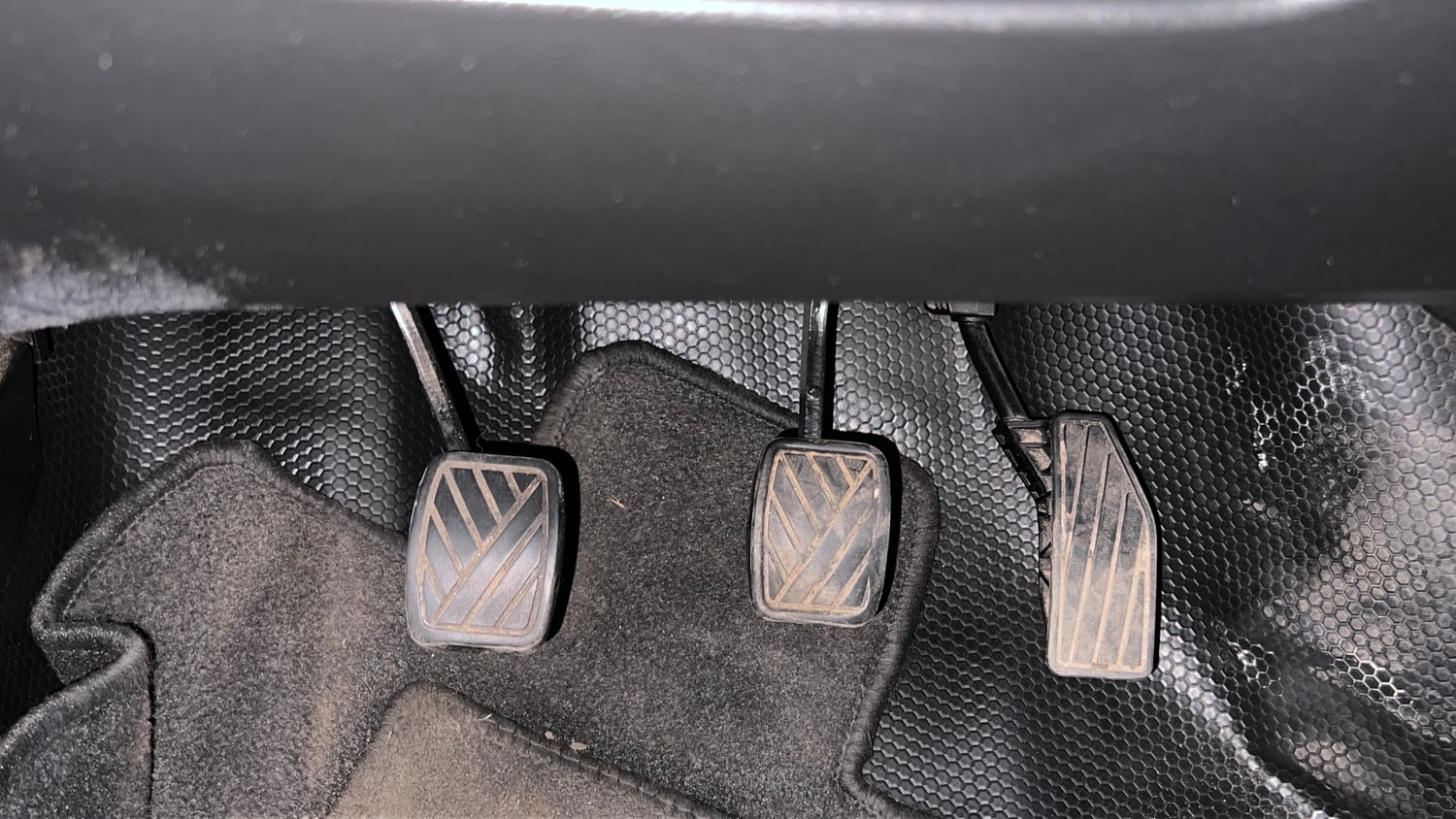 Used 2017 Maruti Suzuki Baleno Zeta 1.2 Petrol Manual interior PEDALS VIEW