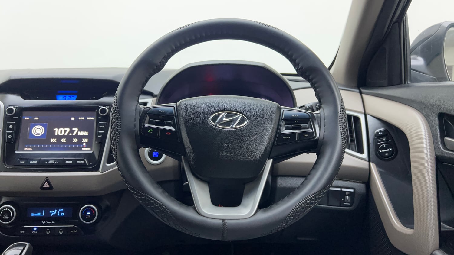 Used 2017 Hyundai Creta 1.6 SX Plus AT Petrol Petrol Automatic interior STEERING VIEW