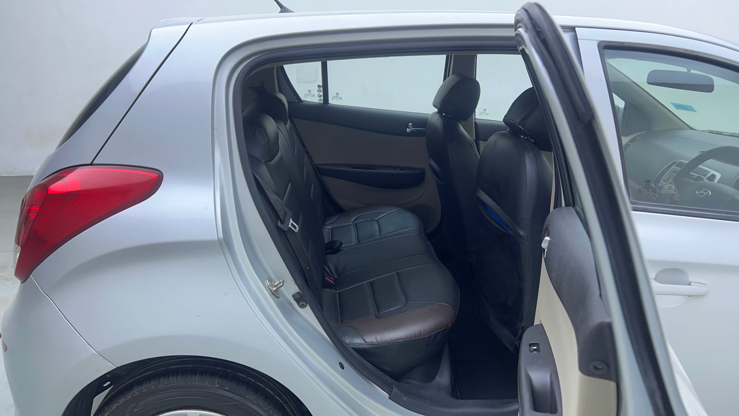 Used 2013 Hyundai i20 Magna 1.2 Petrol Manual interior RIGHT SIDE REAR DOOR CABIN VIEW