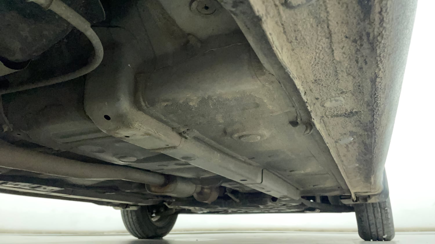 Used 2021 Hyundai Grand i10 Nios Sportz AMT 1.2 Kappa VTVT Petrol Automatic extra REAR RIGHT UNDERBODY VIEW