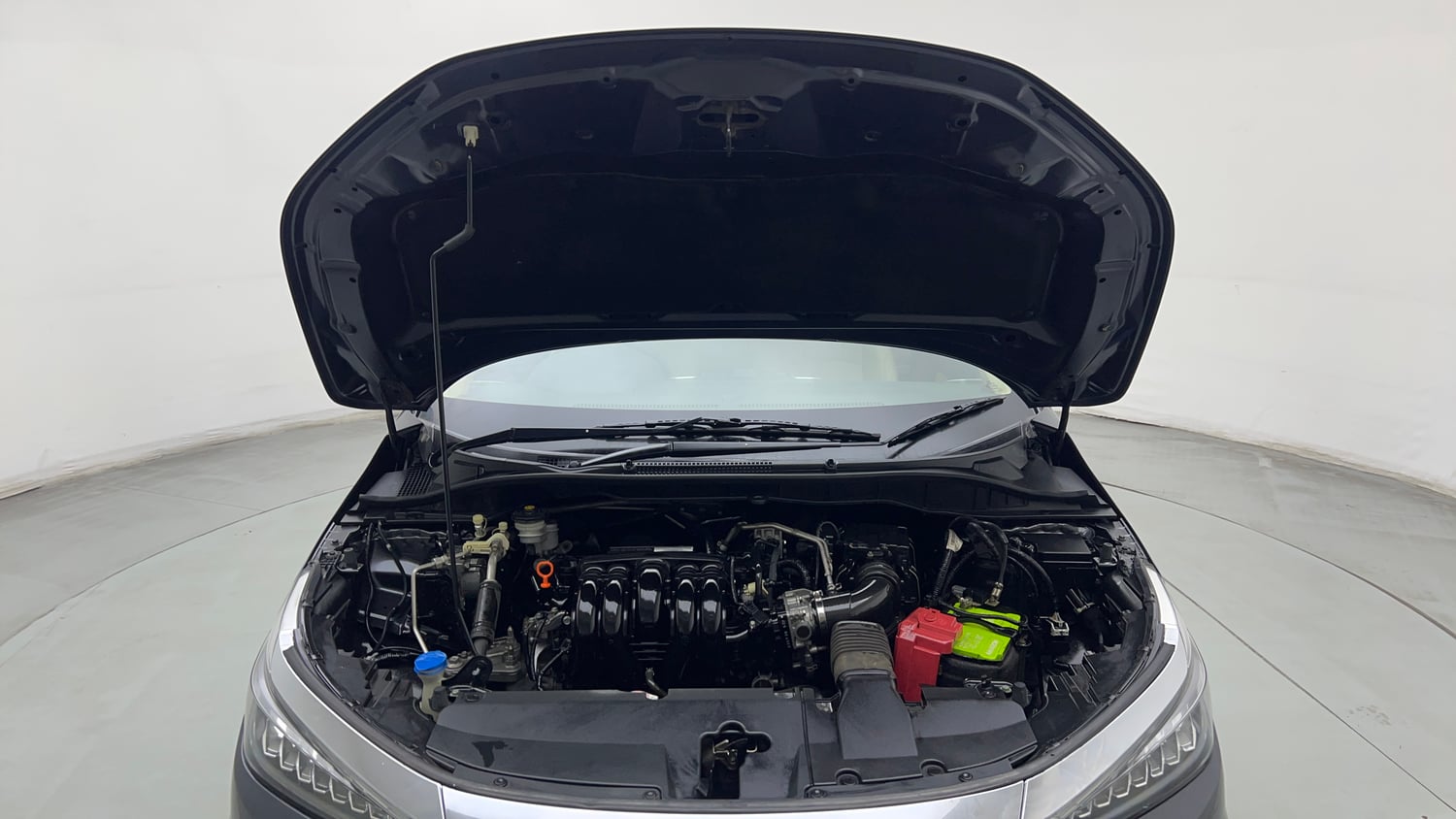 Used 2022 Honda City ZX CVT Petrol Petrol Automatic engine ENGINE & BONNET OPEN FRONT VIEW