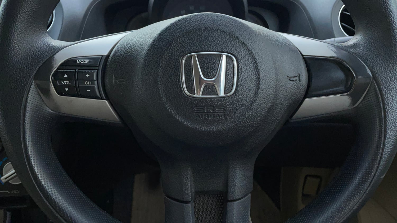Used 2015 Honda Amaze 1.2 SX i-VTEC Petrol Manual top_features Airbags