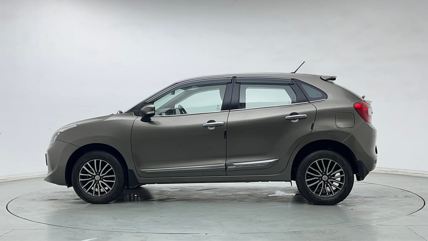 Used 2020 Maruti Suzuki Baleno Delta Petrol Manual exterior LEFT SIDE VIEW