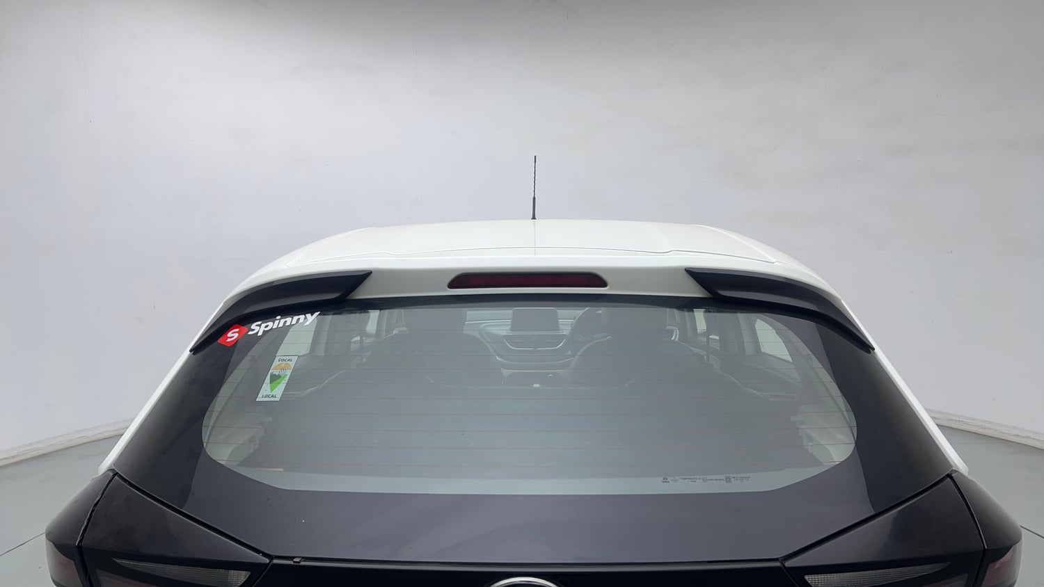 Used 2024 Tata Altroz XT Petrol Petrol Manual exterior BACK WINDSHIELD VIEW