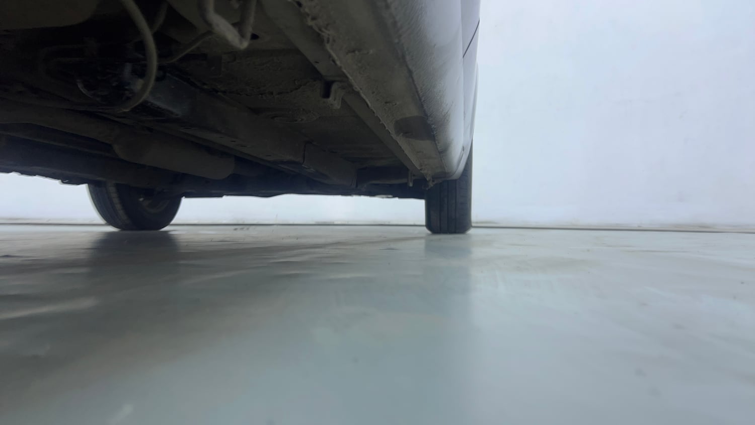 Used 2017 Maruti Suzuki Ciaz ZXi Petrol Manual extra REAR RIGHT UNDERBODY VIEW