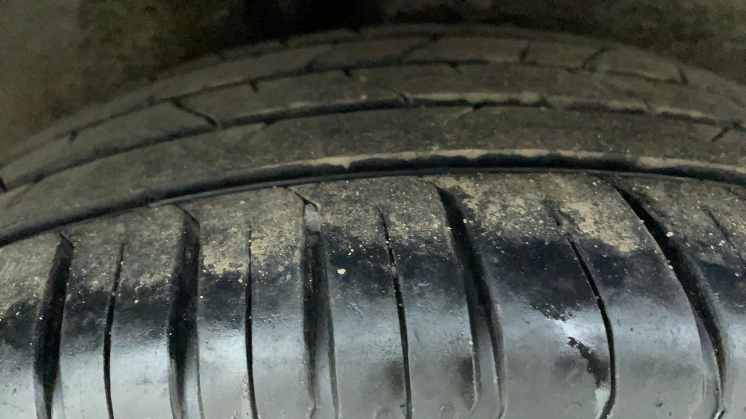 Used 2017 Ford EcoSport Titanium 1.5L TDCi Diesel Manual tyres RIGHT REAR TYRE TREAD VIEW