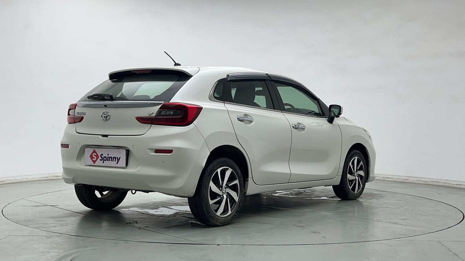 Used 2022 Toyota Glanza V AMT Petrol Automatic exterior RIGHT REAR CORNER VIEW