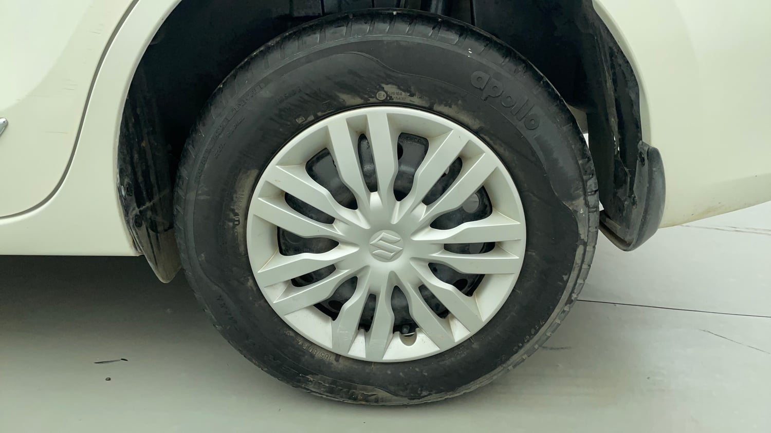 Used 2021 Maruti Suzuki Dzire VXi Petrol Manual tyres LEFT REAR TYRE RIM VIEW