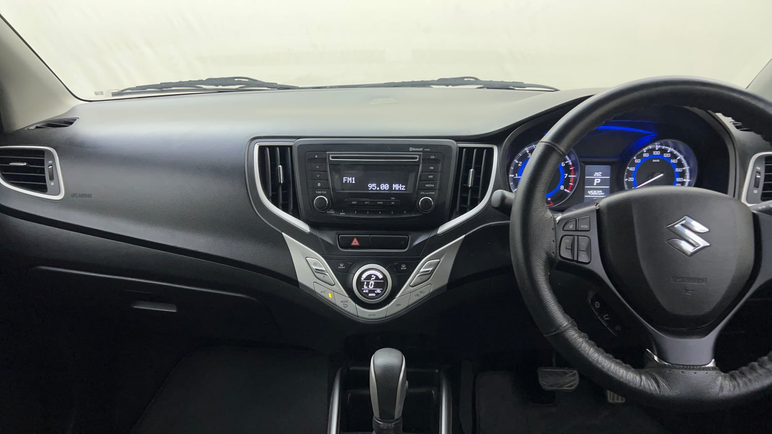 Used 2019 Maruti Suzuki Baleno Delta 1.2 AT Petrol Automatic interior MUSIC SYSTEM & AC CONTROL VIEW