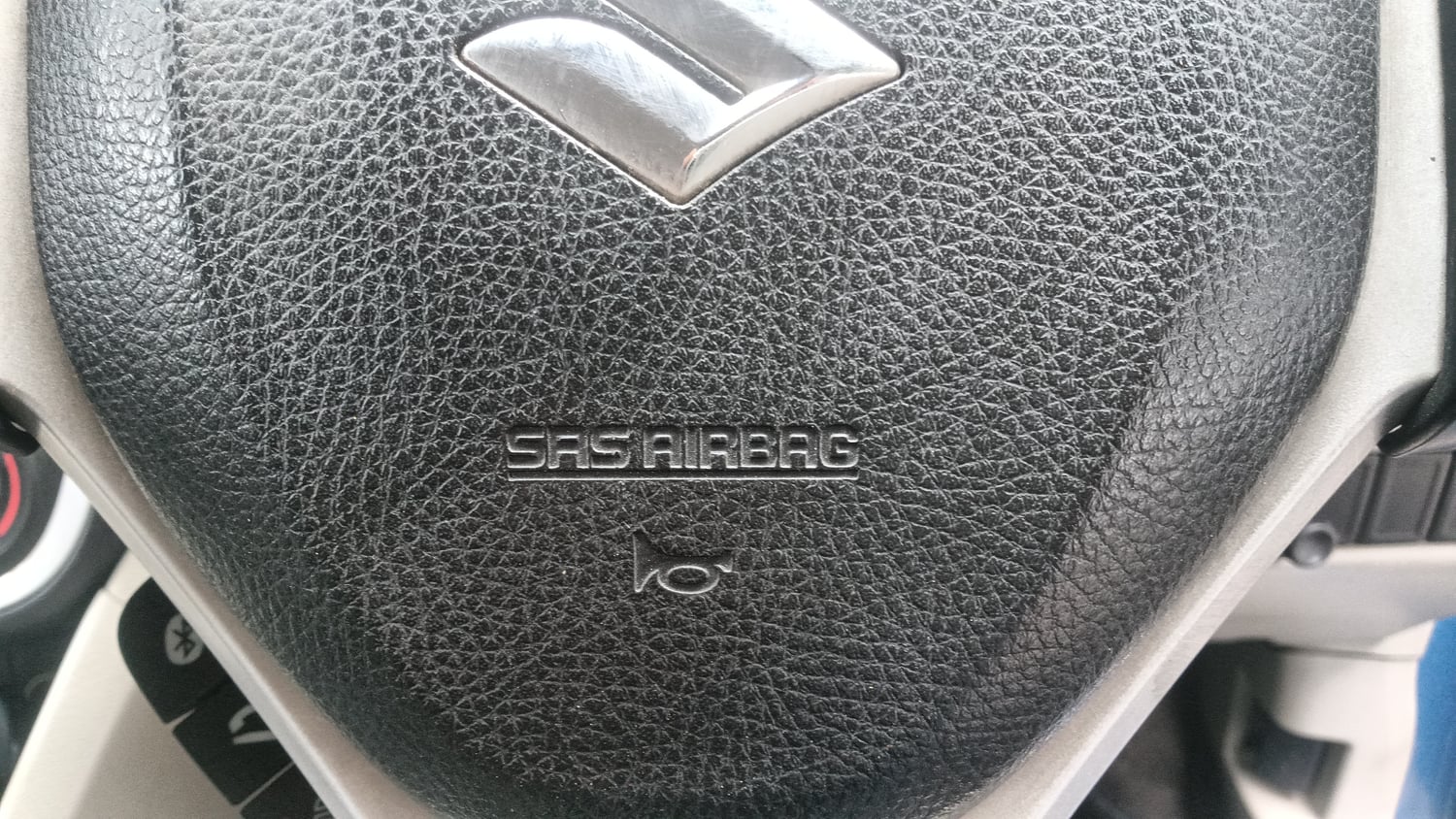 Used 2015 Maruti Suzuki Celerio ZXi Petrol Manual top_features Airbags