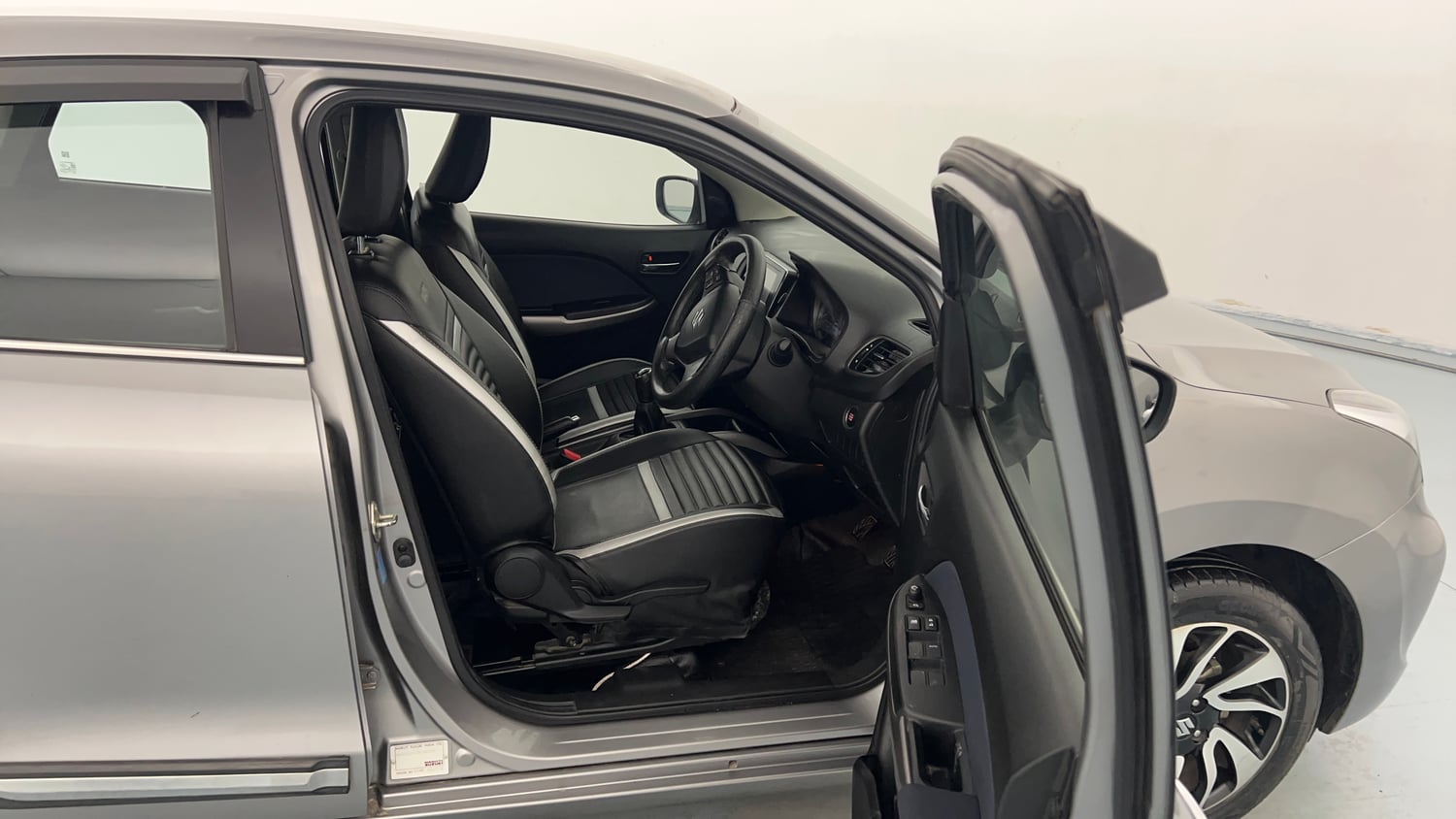 Used 2021 Maruti Suzuki Baleno Zeta Petrol Manual interior RIGHT SIDE FRONT DOOR CABIN VIEW