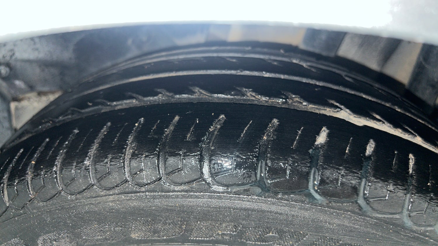 Used 2018 Tata Tiago Revotron XZ Petrol Manual tyres LEFT REAR TYRE TREAD VIEW