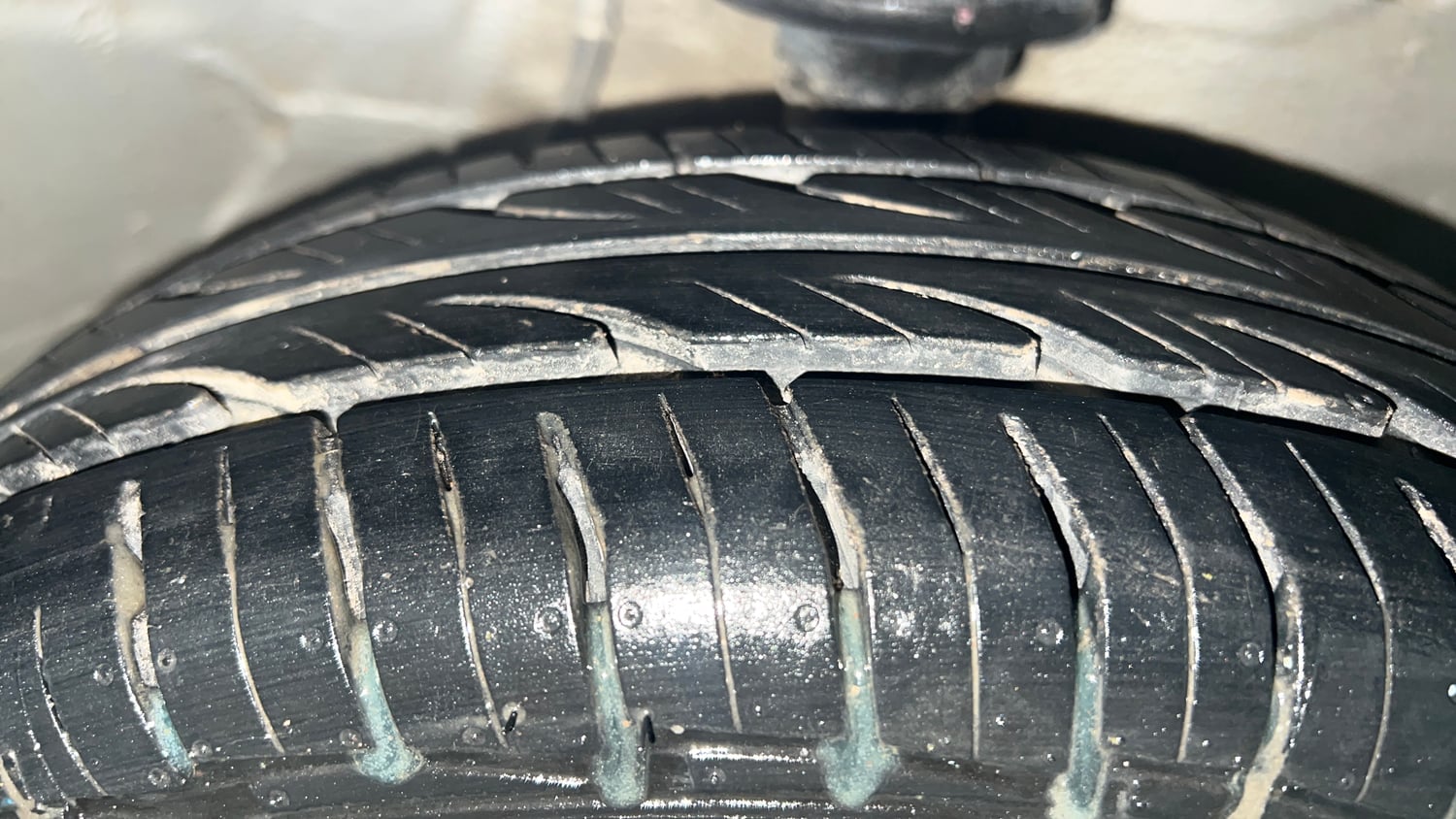 Used 2018 Maruti Suzuki Alto 800 VXi Petrol Manual tyres RIGHT FRONT TYRE TREAD VIEW
