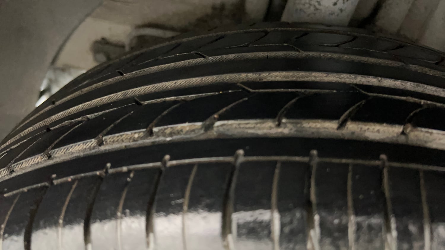 Used 2017 Hyundai Elite i20 Asta 1.2 Petrol Manual tyres RIGHT REAR TYRE TREAD VIEW