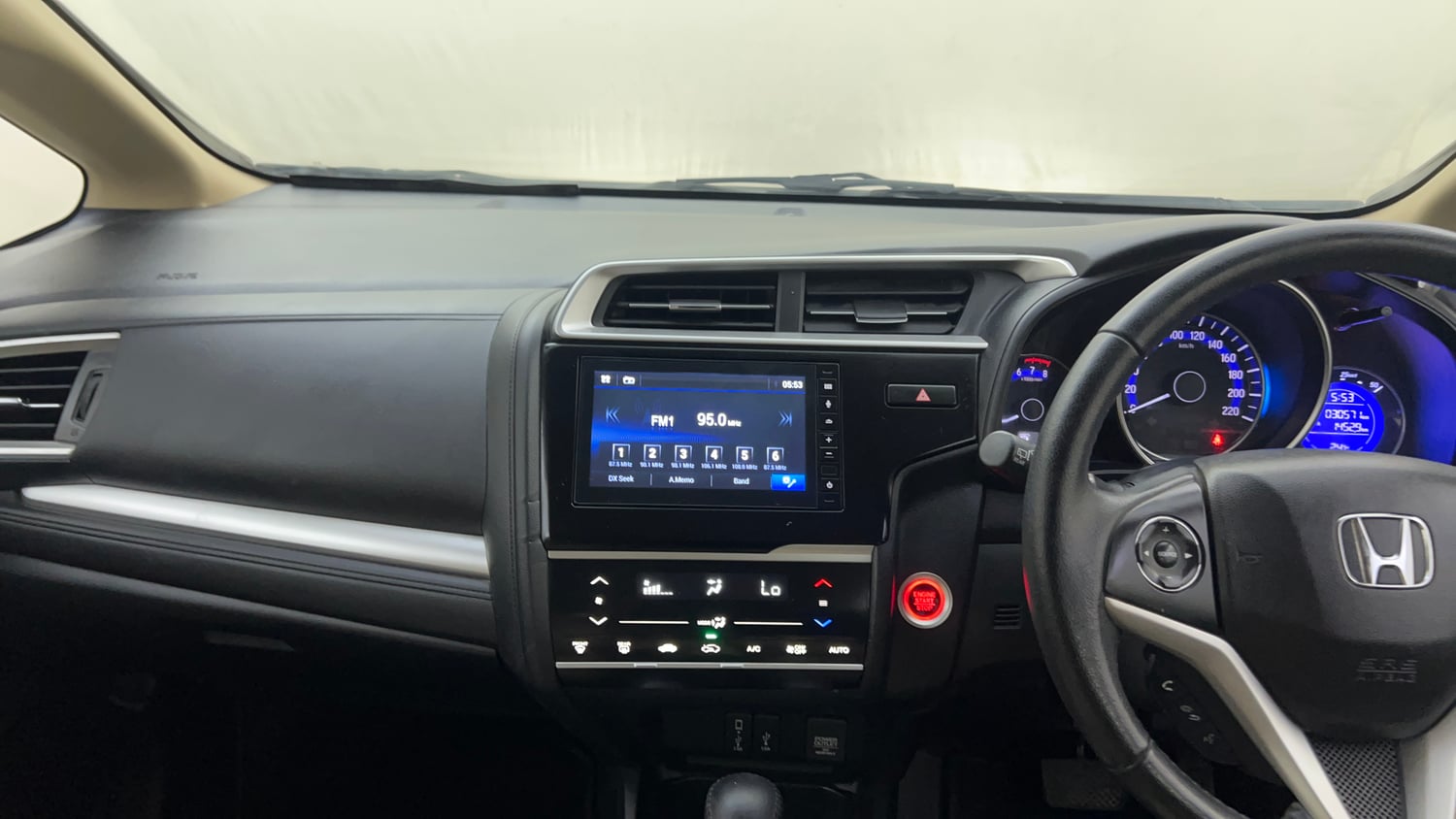 Used 2021 Honda Jazz VX CVT Petrol Automatic interior MUSIC SYSTEM & AC CONTROL VIEW