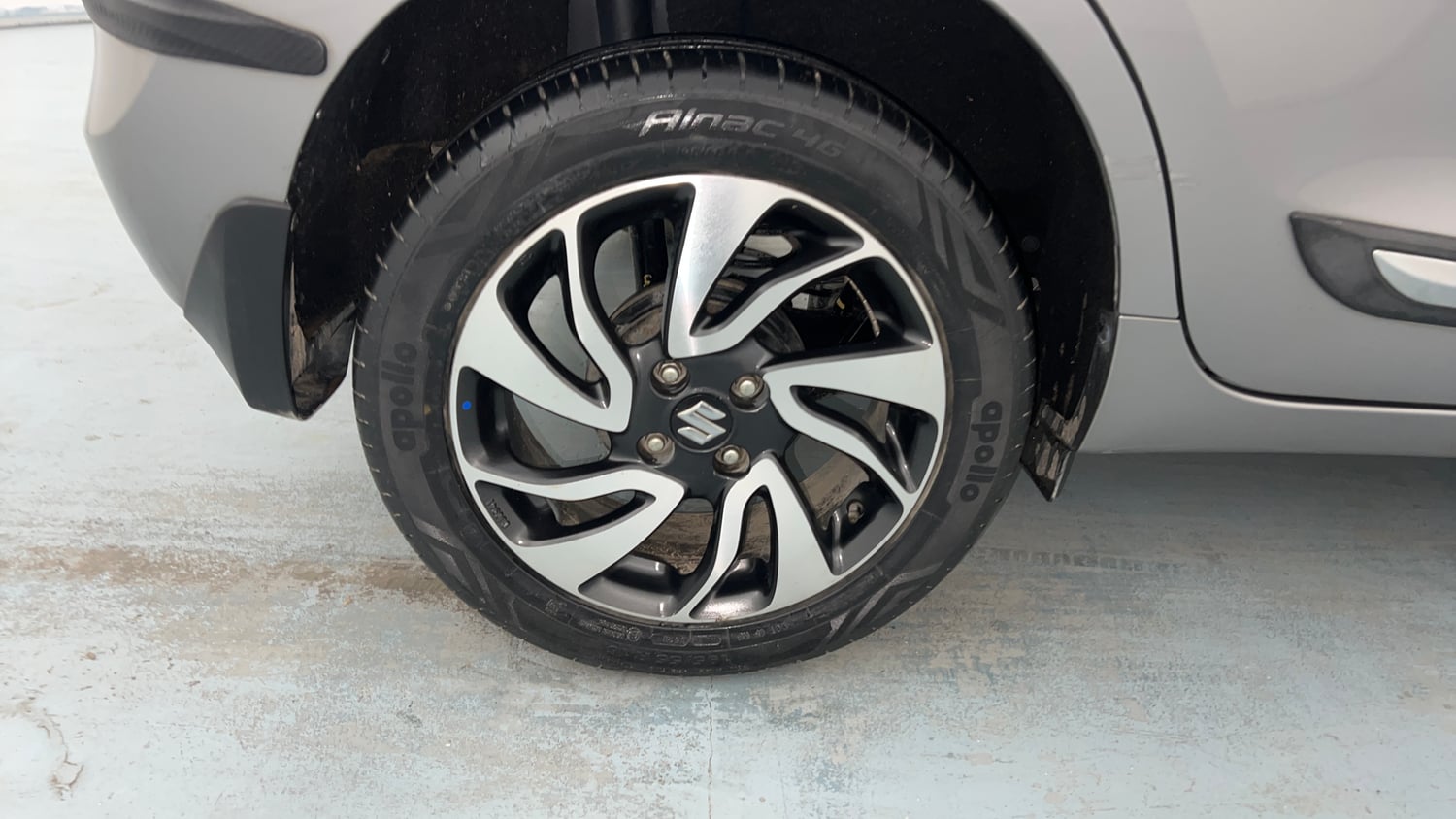 Used 2021 Maruti Suzuki Baleno Zeta Petrol Manual tyres RIGHT REAR TYRE RIM VIEW
