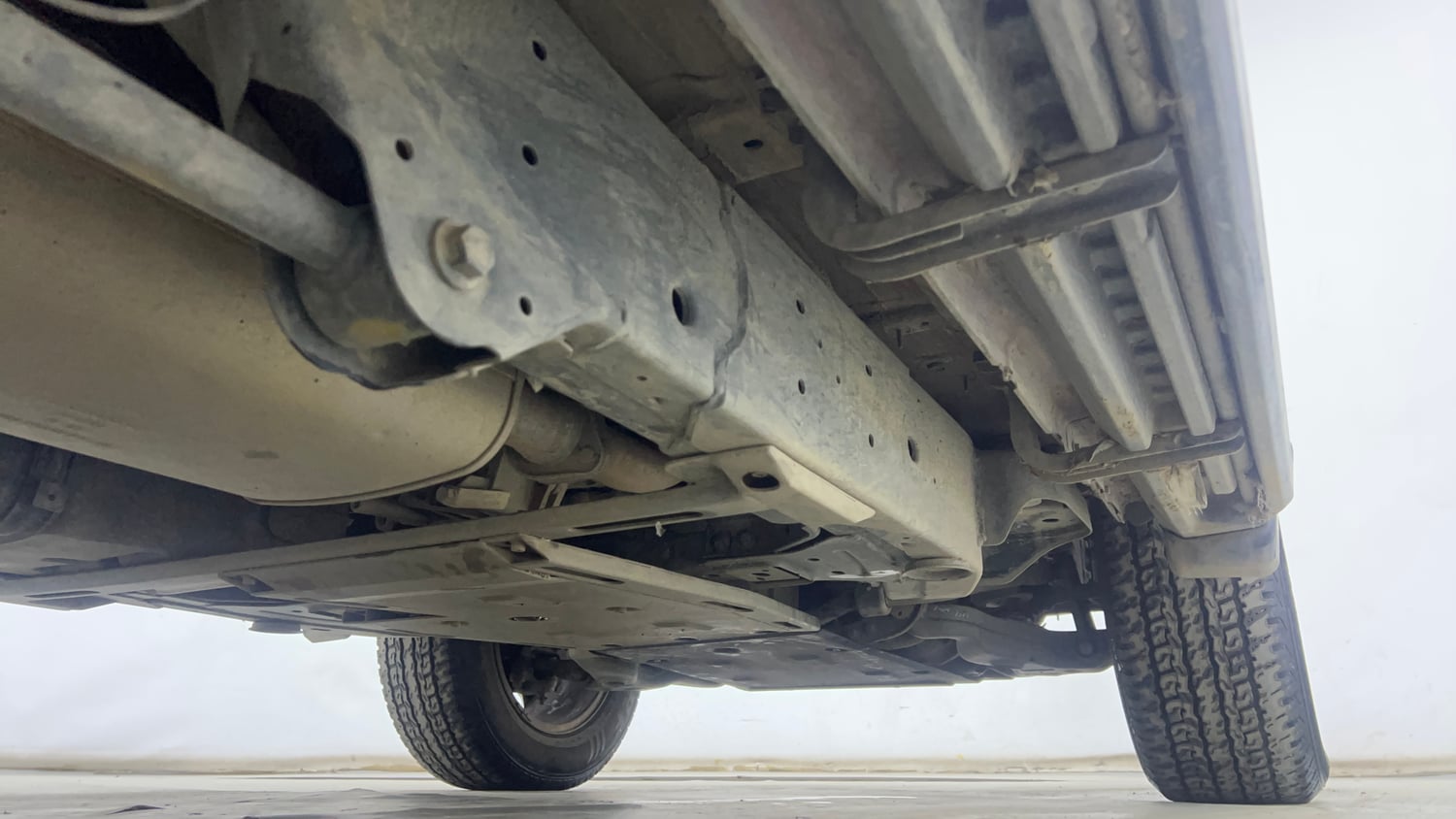 Used 2022 mahindra Thar LX Hard Top Diesel AT 4WD Diesel Automatic extra REAR RIGHT UNDERBODY VIEW
