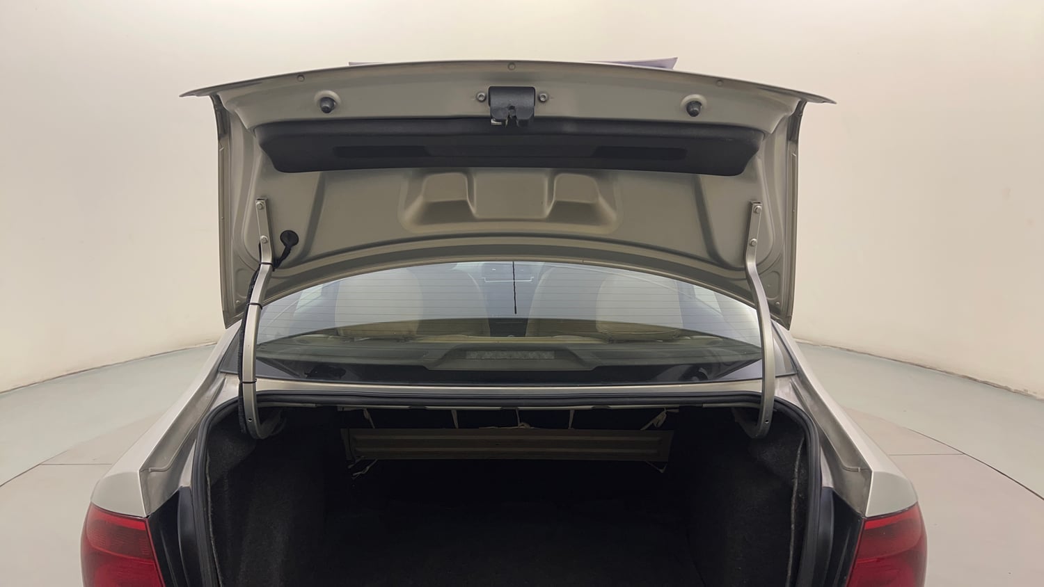 Used 2013 Volkswagen Vento Comfortline Diesel Diesel Manual interior DICKY DOOR OPEN VIEW