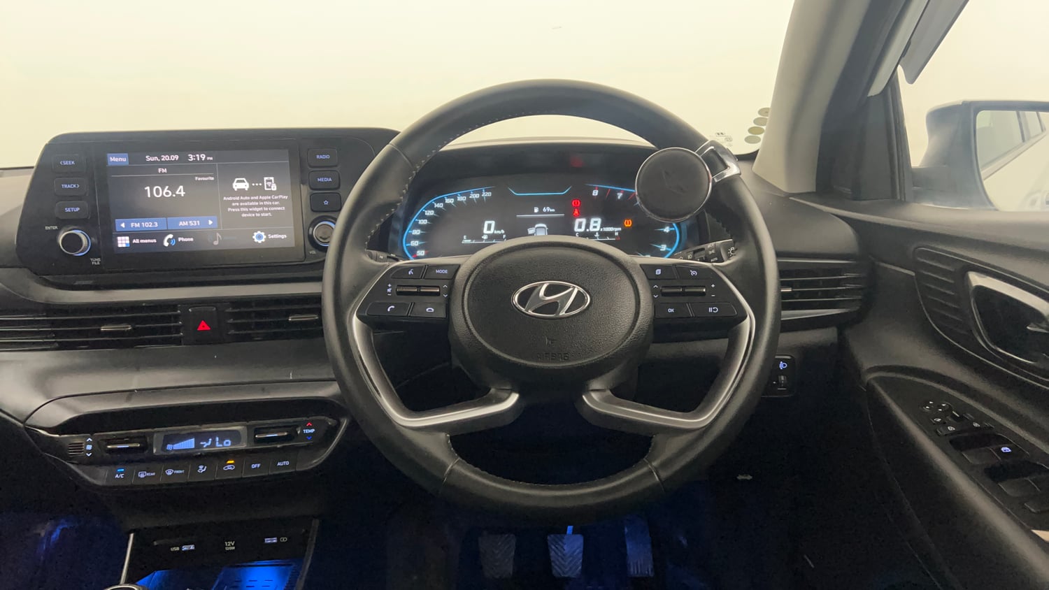 Used 2022 Hyundai i20 Asta 1.2 MT Petrol Manual interior STEERING VIEW
