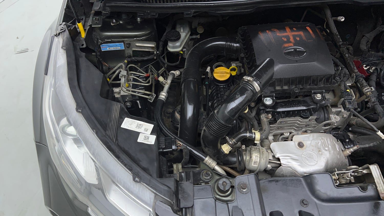 Used 2020 Tata Nexon XMA Petrol Automatic engine ENGINE RIGHT SIDE VIEW
