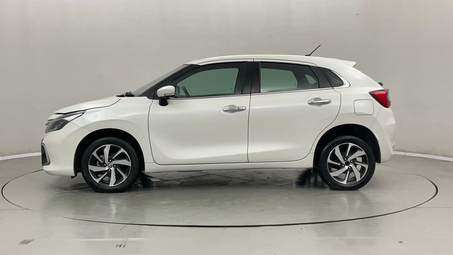 Used 2023 Toyota Glanza V Petrol Manual exterior LEFT SIDE VIEW