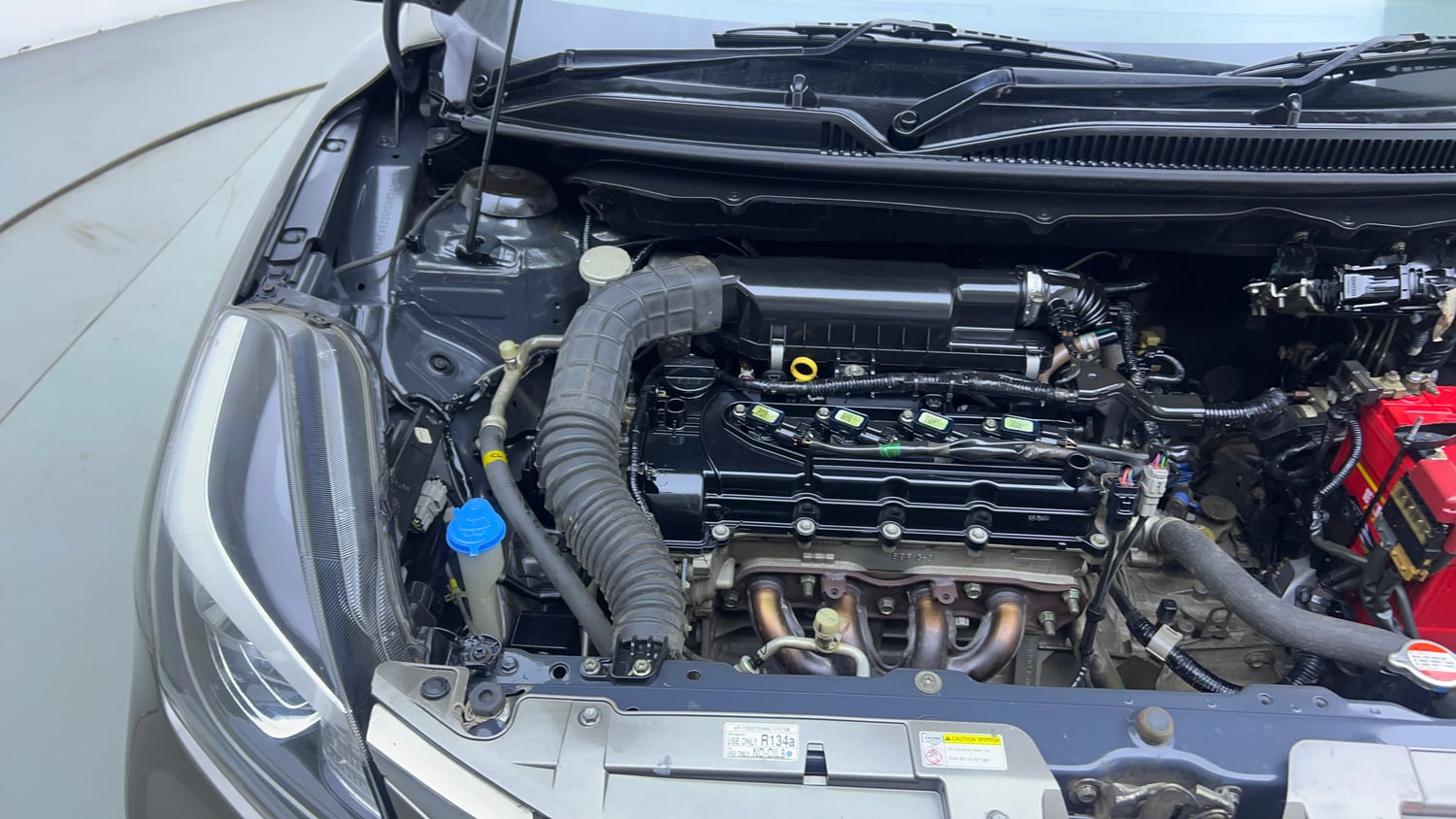 Used 2021 Maruti Suzuki Baleno Zeta Petrol Manual engine ENGINE RIGHT SIDE VIEW