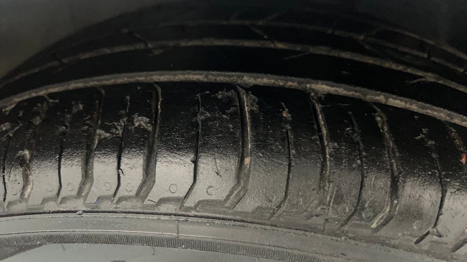 Used 2022 Hyundai i20 Asta 1.2 MT Petrol Manual tyres RIGHT FRONT TYRE TREAD VIEW