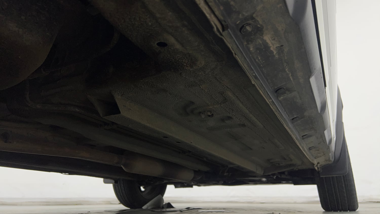 Used 2022 Renault Kiger RXT (O) Turbo CVT Petrol Automatic extra REAR RIGHT UNDERBODY VIEW