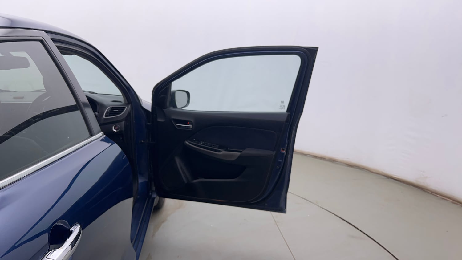 Used 2020 Maruti Suzuki Baleno Zeta Automatic Petrol Automatic interior RIGHT FRONT DOOR OPEN VIEW