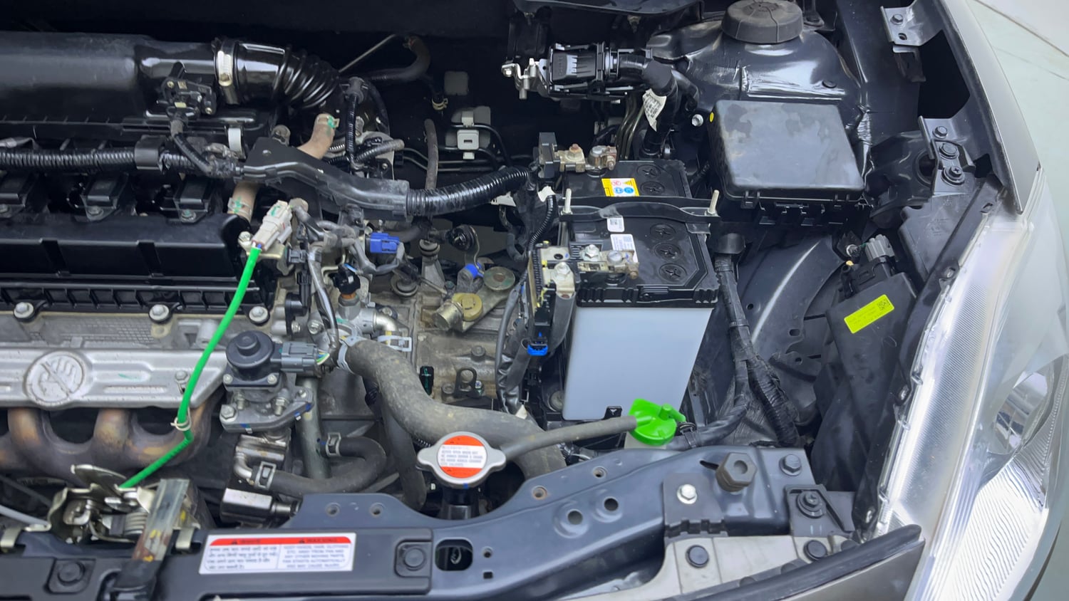 Used 2022 Maruti Suzuki Swift ZXi Petrol Manual engine ENGINE LEFT SIDE VIEW