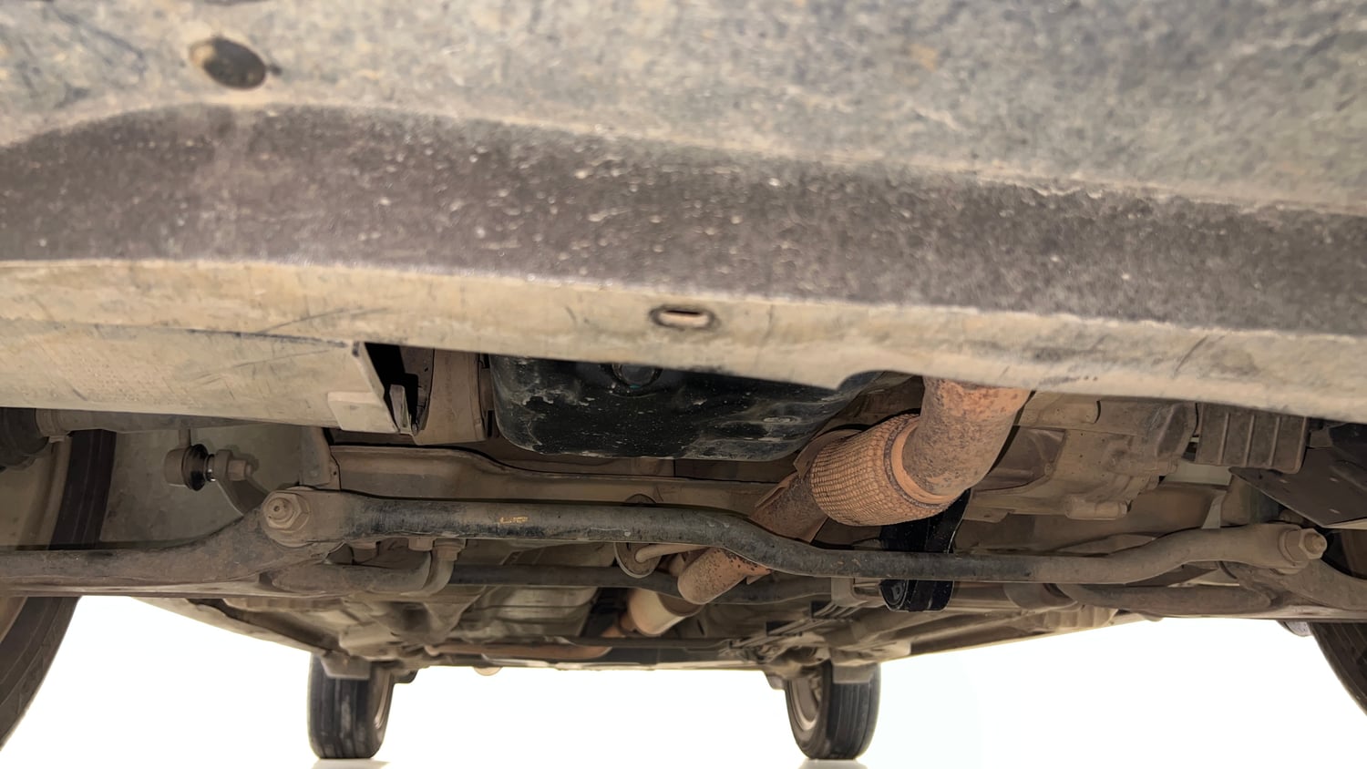 Used 2018 Tata Tiago Revotron XZA Petrol Automatic extra FRONT LEFT UNDERBODY VIEW