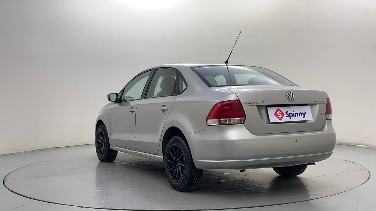 Used 2013 Volkswagen Vento Comfortline Diesel Diesel Manual exterior LEFT REAR CORNER VIEW