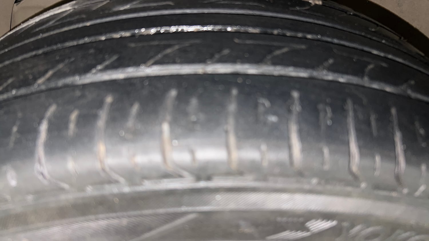 Used 2018 Tata Tiago Revotron XZA Petrol Automatic tyres LEFT FRONT TYRE TREAD VIEW