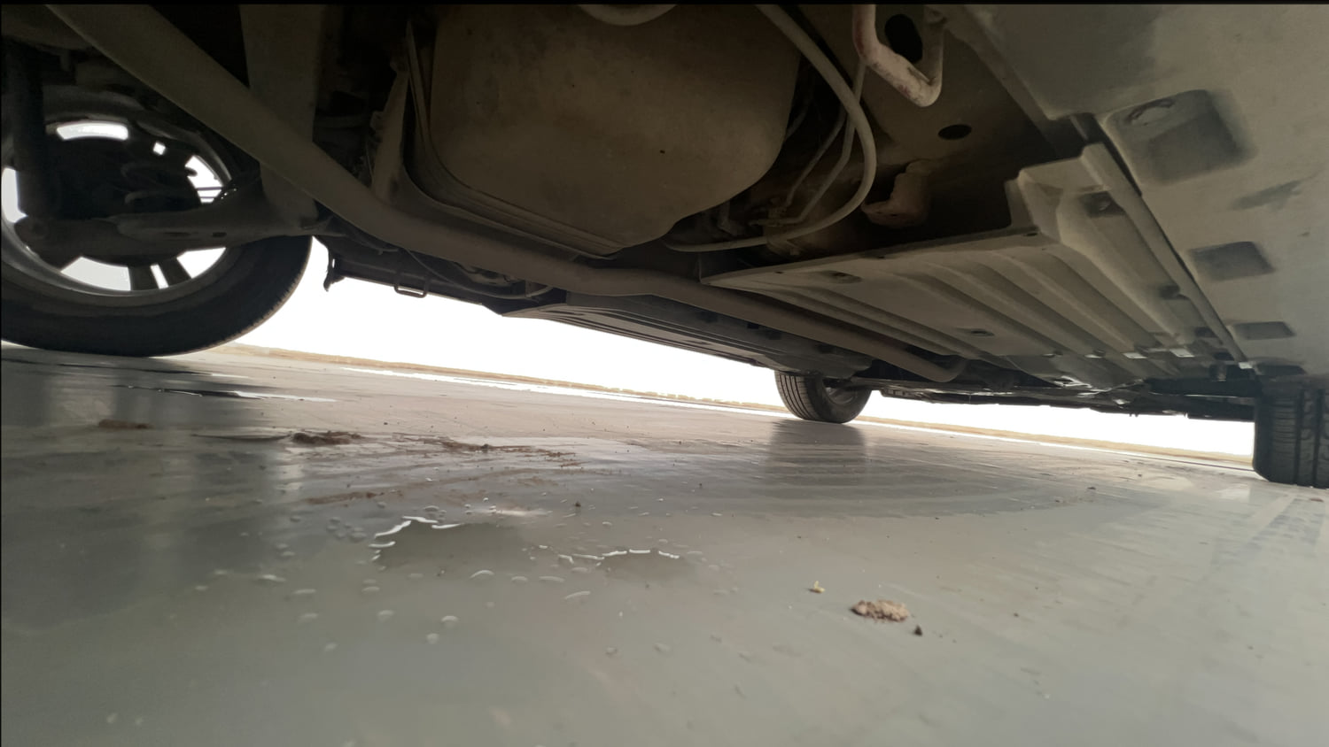 Used 2019 maruti-suzuki Vitara Brezza ZDi Plus AGS Diesel Automatic extra REAR RIGHT UNDERBODY VIEW