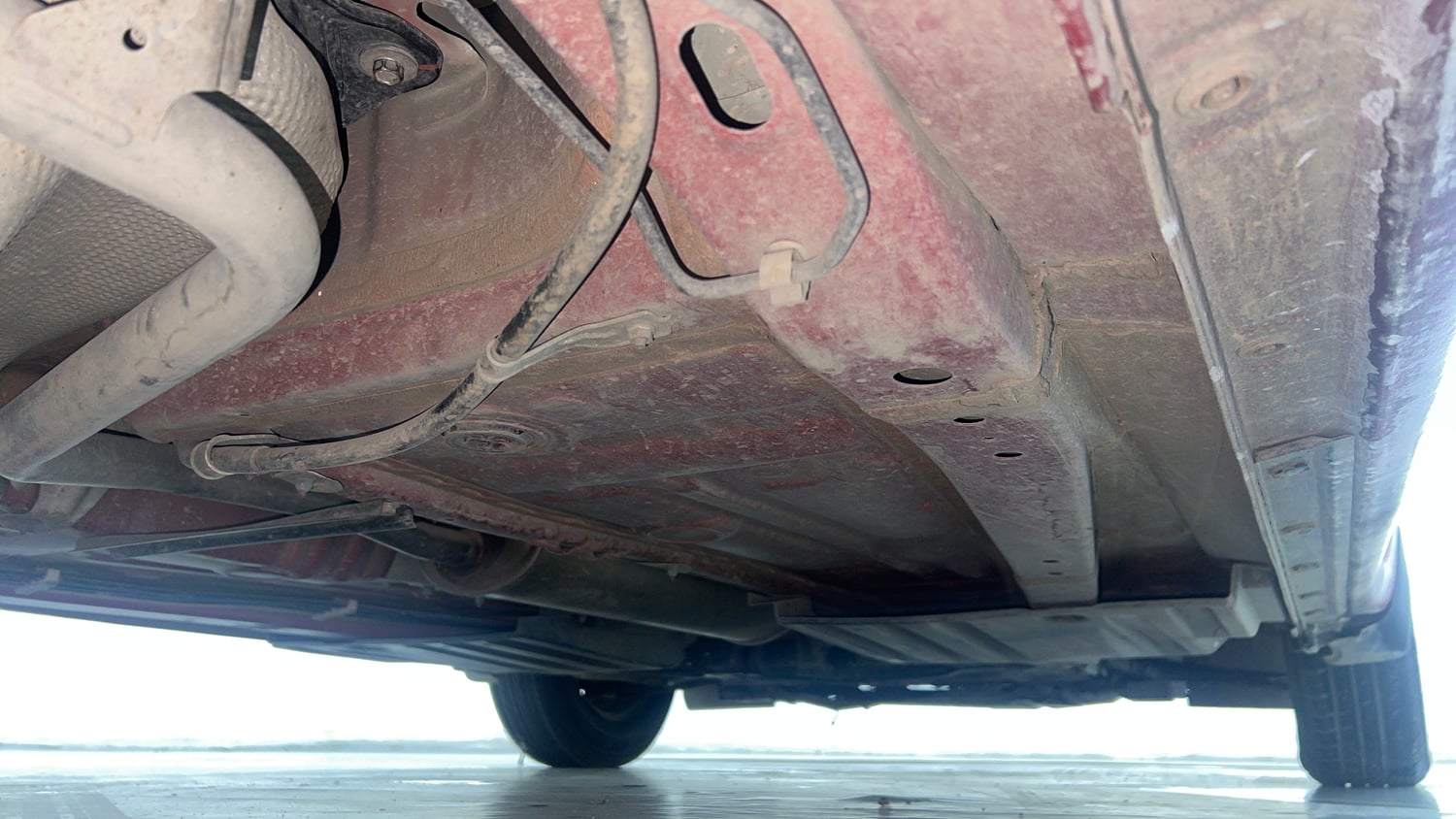 Used 2022 Maruti Suzuki Dzire VXi CNG Cng Manual extra REAR RIGHT UNDERBODY VIEW