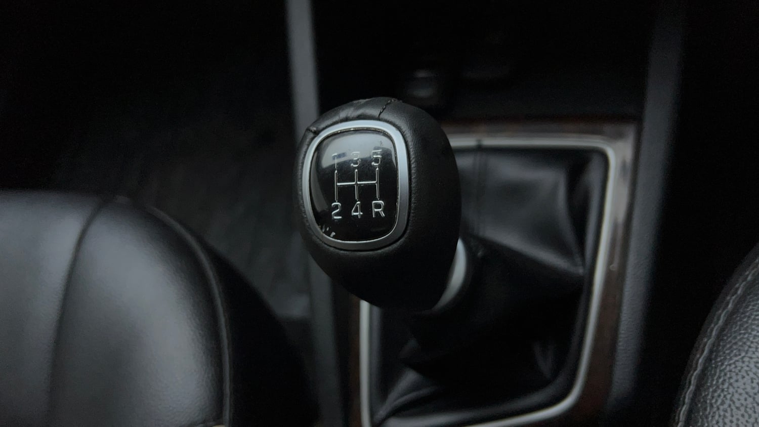 Used 2014 Hyundai Elite i20 Asta 1.2 Petrol Manual interior GEAR  KNOB VIEW
