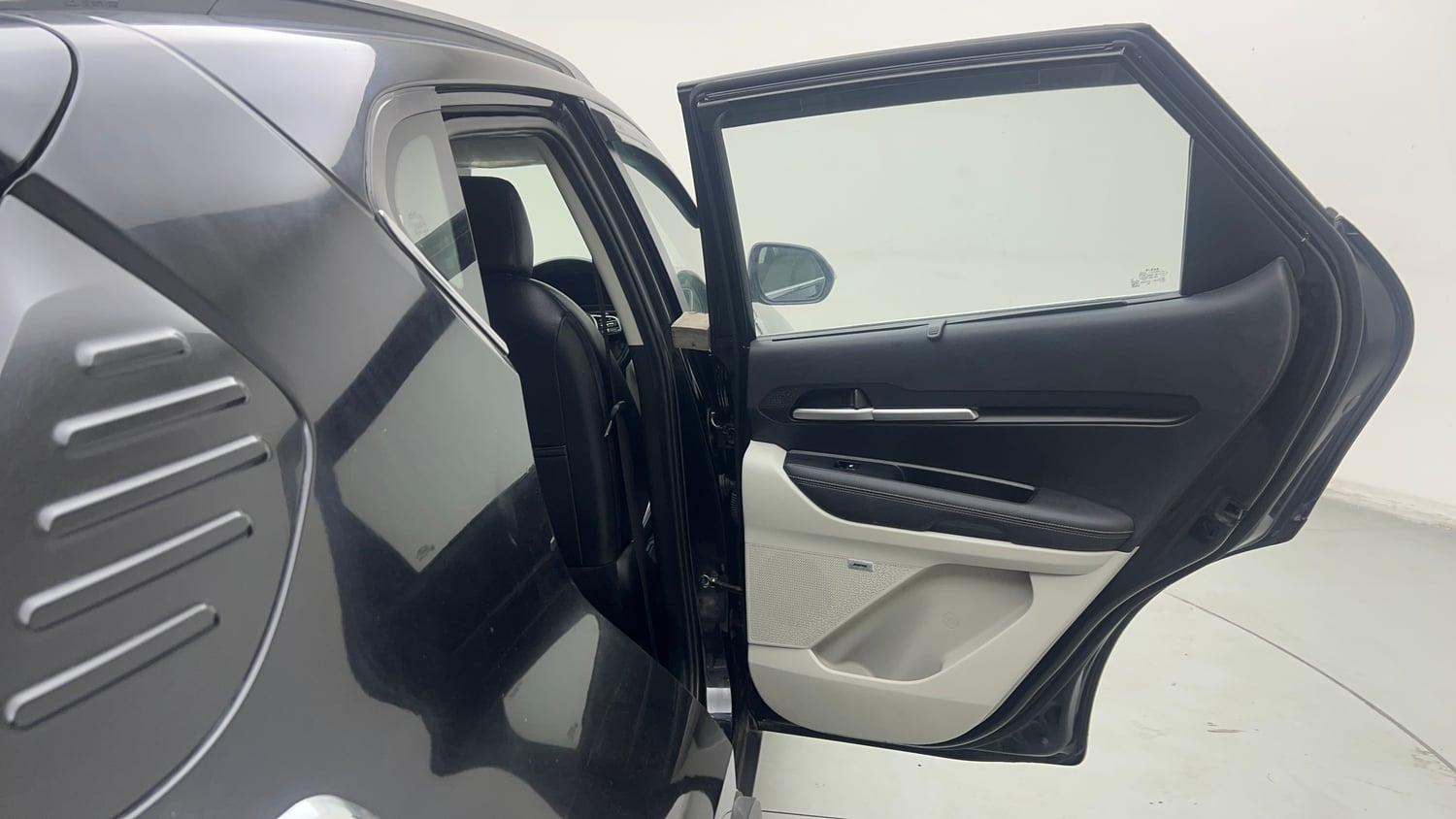 Used 2022 Kia Sonet HTX Plus 1.5 Diesel Manual interior RIGHT REAR DOOR OPEN VIEW