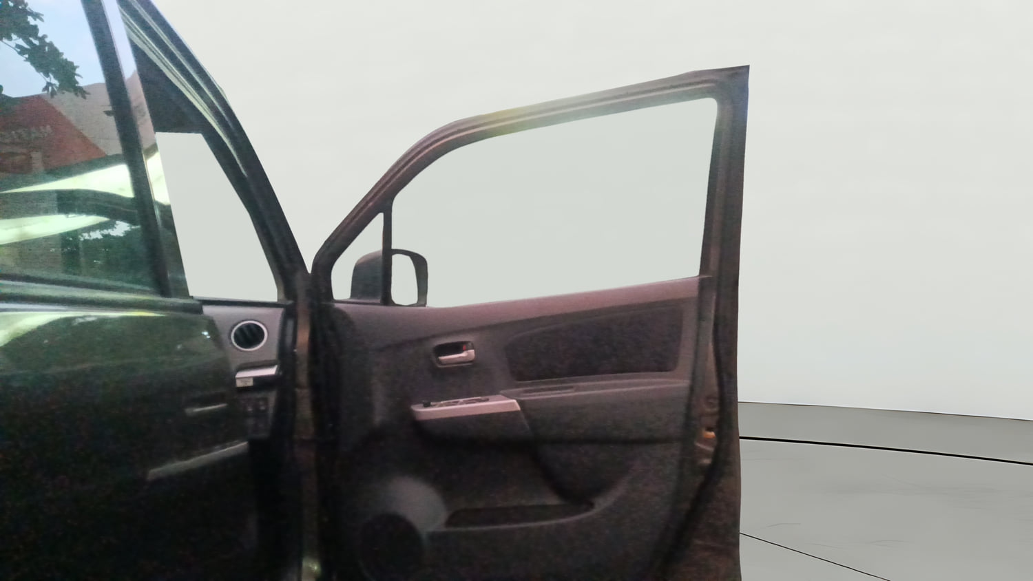 Used 2012 Maruti Suzuki Wagon R 1.0 VXi Petrol Manual interior RIGHT FRONT DOOR OPEN VIEW