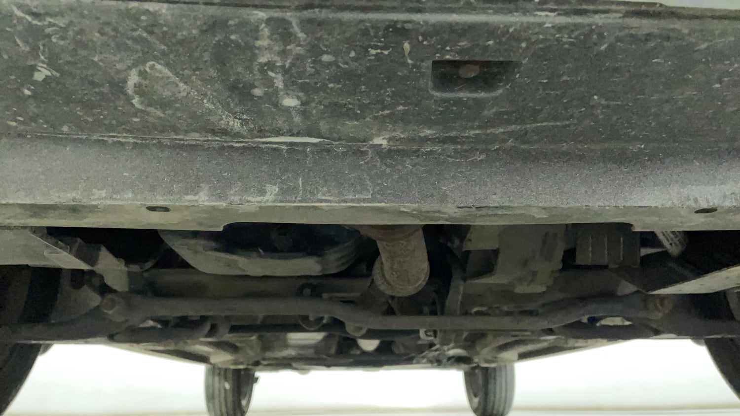 Used 2021 Tata Tiago XZA Plus Petrol Automatic extra FRONT LEFT UNDERBODY VIEW