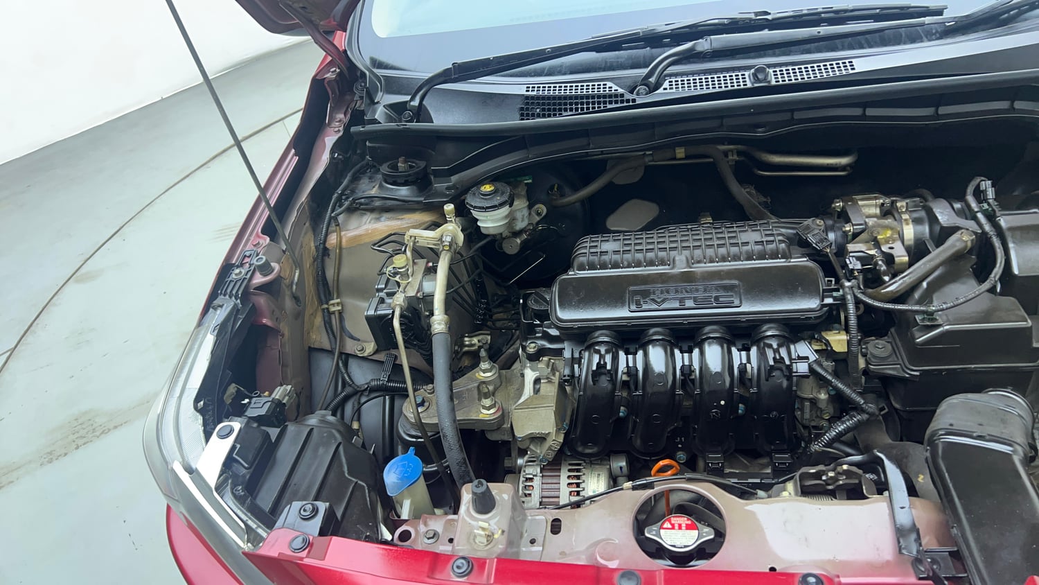 Used 2019 Honda Amaze 1.2 VX CVT Petrol Petrol Automatic engine ENGINE RIGHT SIDE VIEW