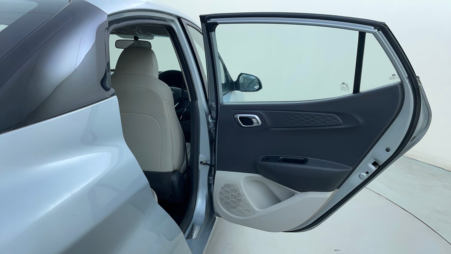 Used 2022 Hyundai Aura SX 1.2 Petrol Petrol Manual interior RIGHT REAR DOOR OPEN VIEW