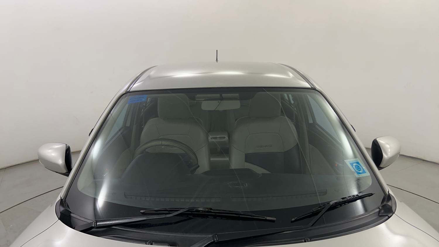 Used 2019 Maruti Suzuki Dzire VXi Petrol Manual exterior FRONT WINDSHIELD VIEW