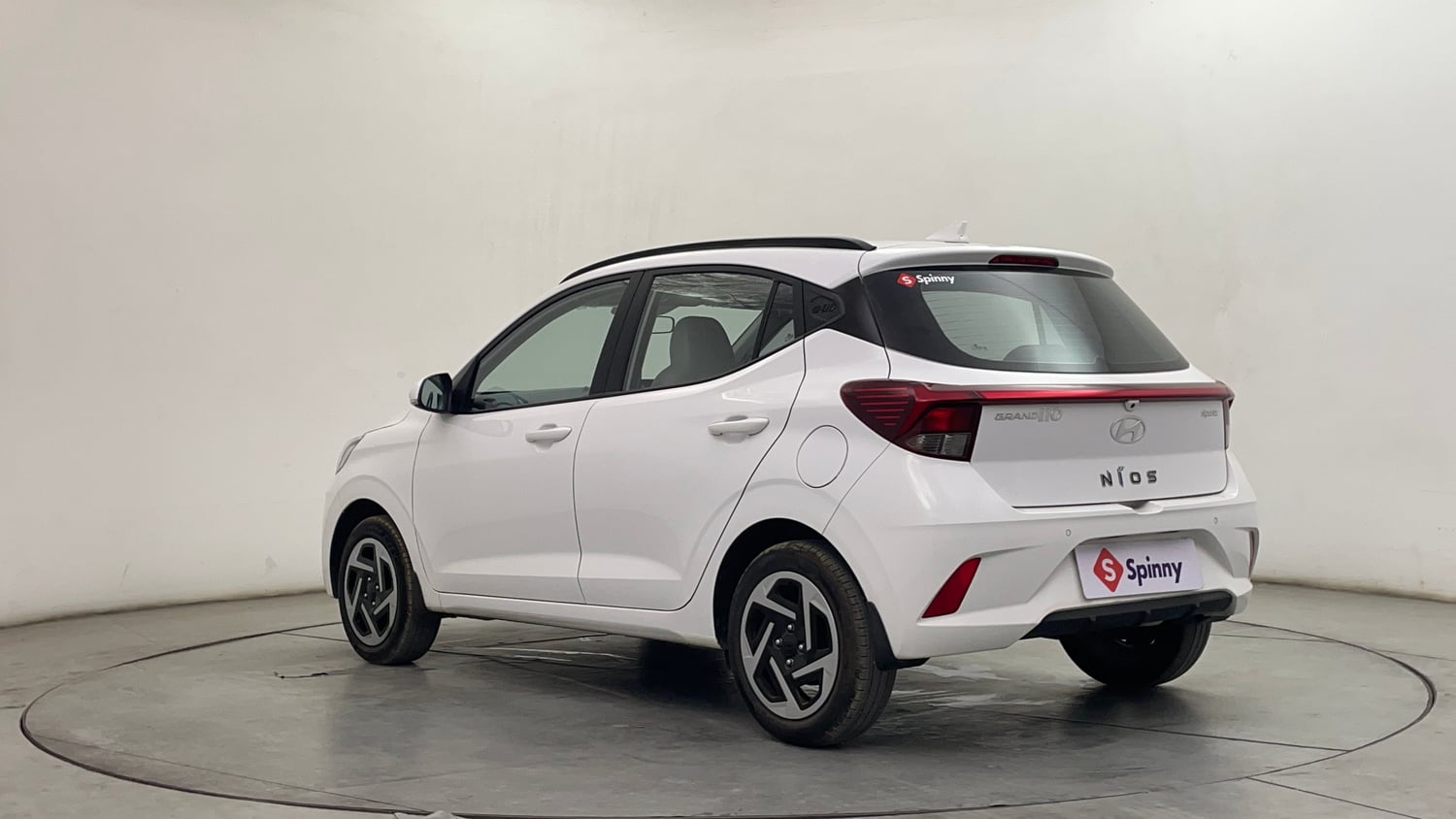 Used 2025 Hyundai Grand i10 Nios Sportz 1.2 Kappa AMT Petrol Automatic exterior LEFT REAR CORNER VIEW